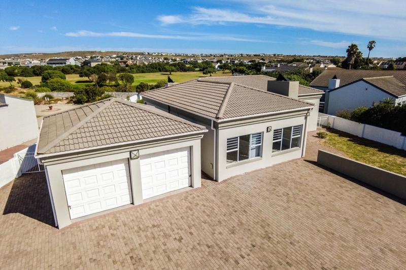 4 Bedroom Property for Sale in Country Club Western Cape